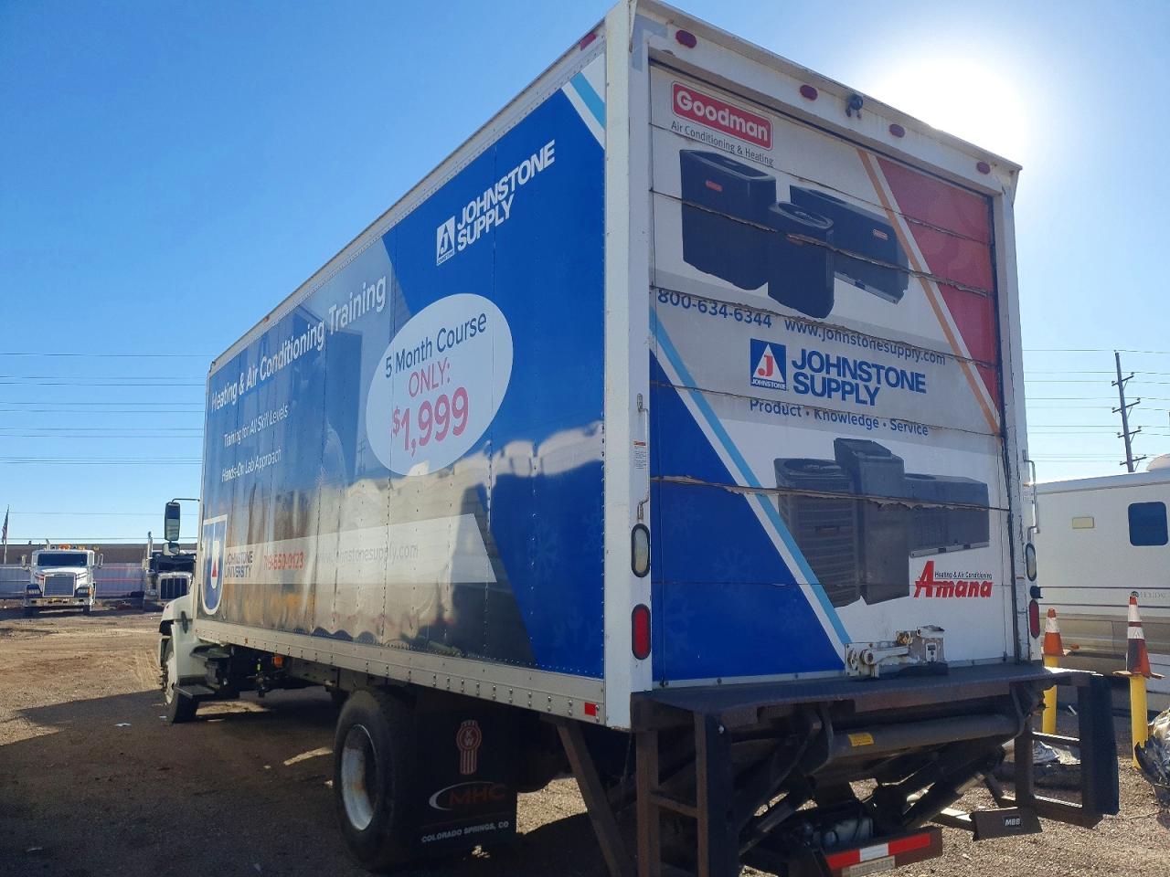 2007 HINO 258/268 BOX TRUCK photo 3