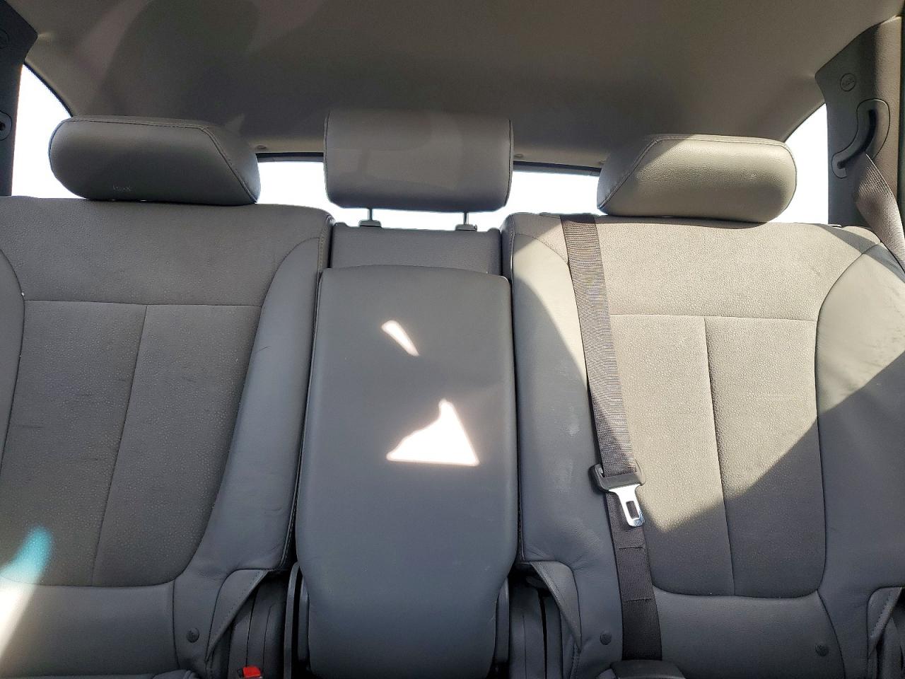 2010 HYUNDAI SANTA FE SE photo 10