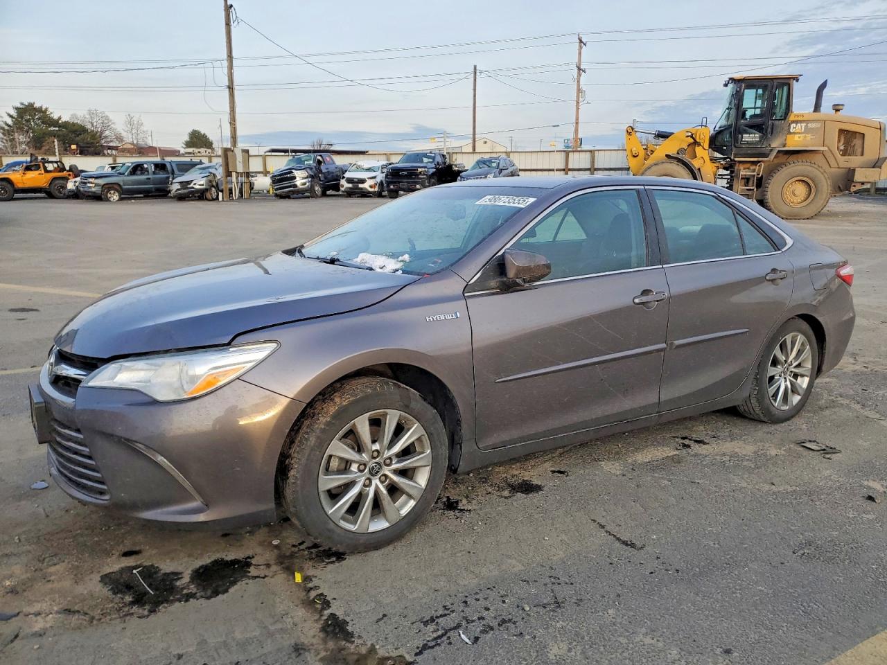2015 TOYOTA CAMRY HYBRID photo 2