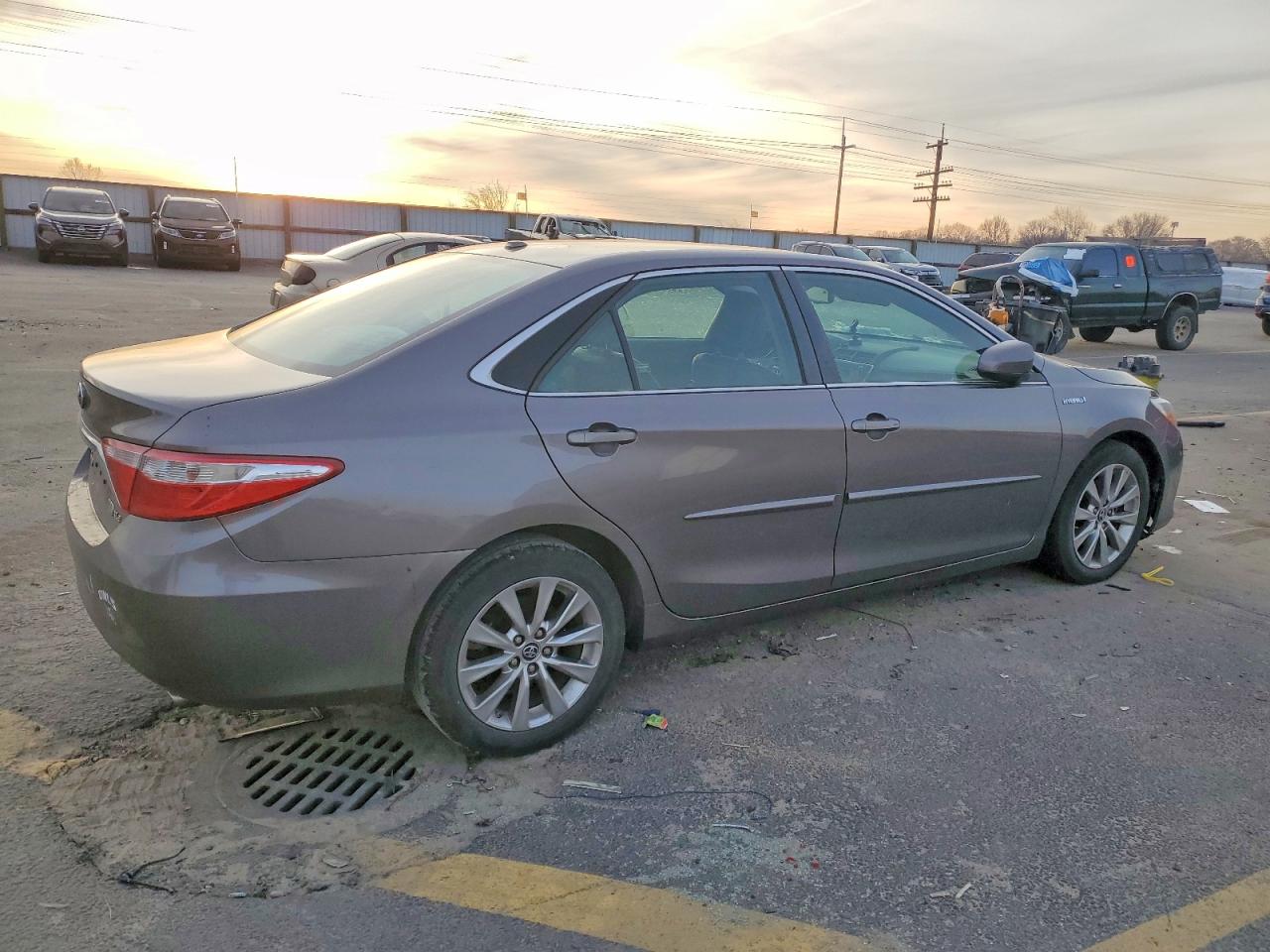 2015 TOYOTA CAMRY HYBRID photo 7