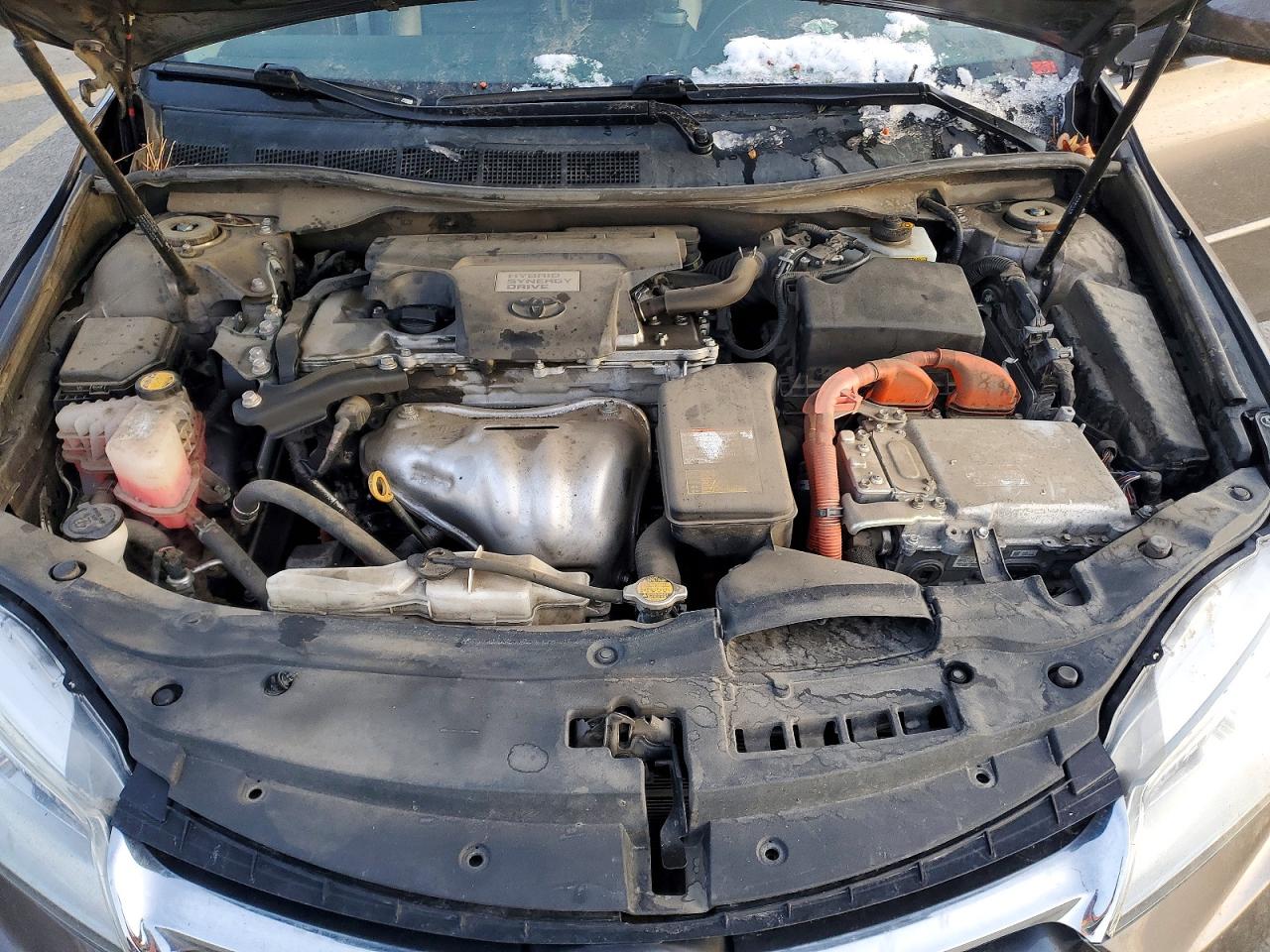 2015 TOYOTA CAMRY HYBRID photo 31