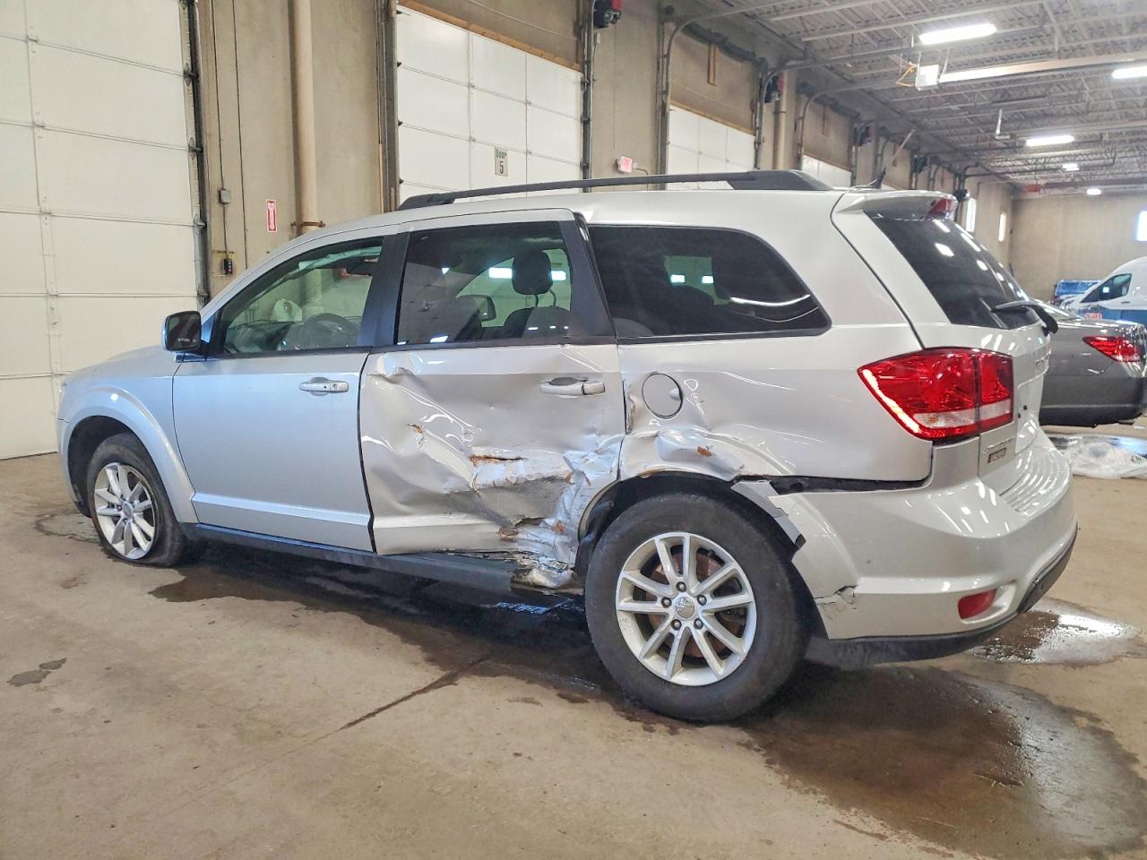 2014 DODGE JOURNEY SXT photo 2