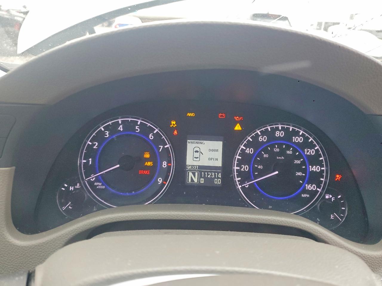2010 INFINITI G37 photo 9
