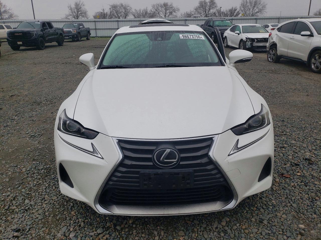 2017 LEXUS IS 200T photo 5