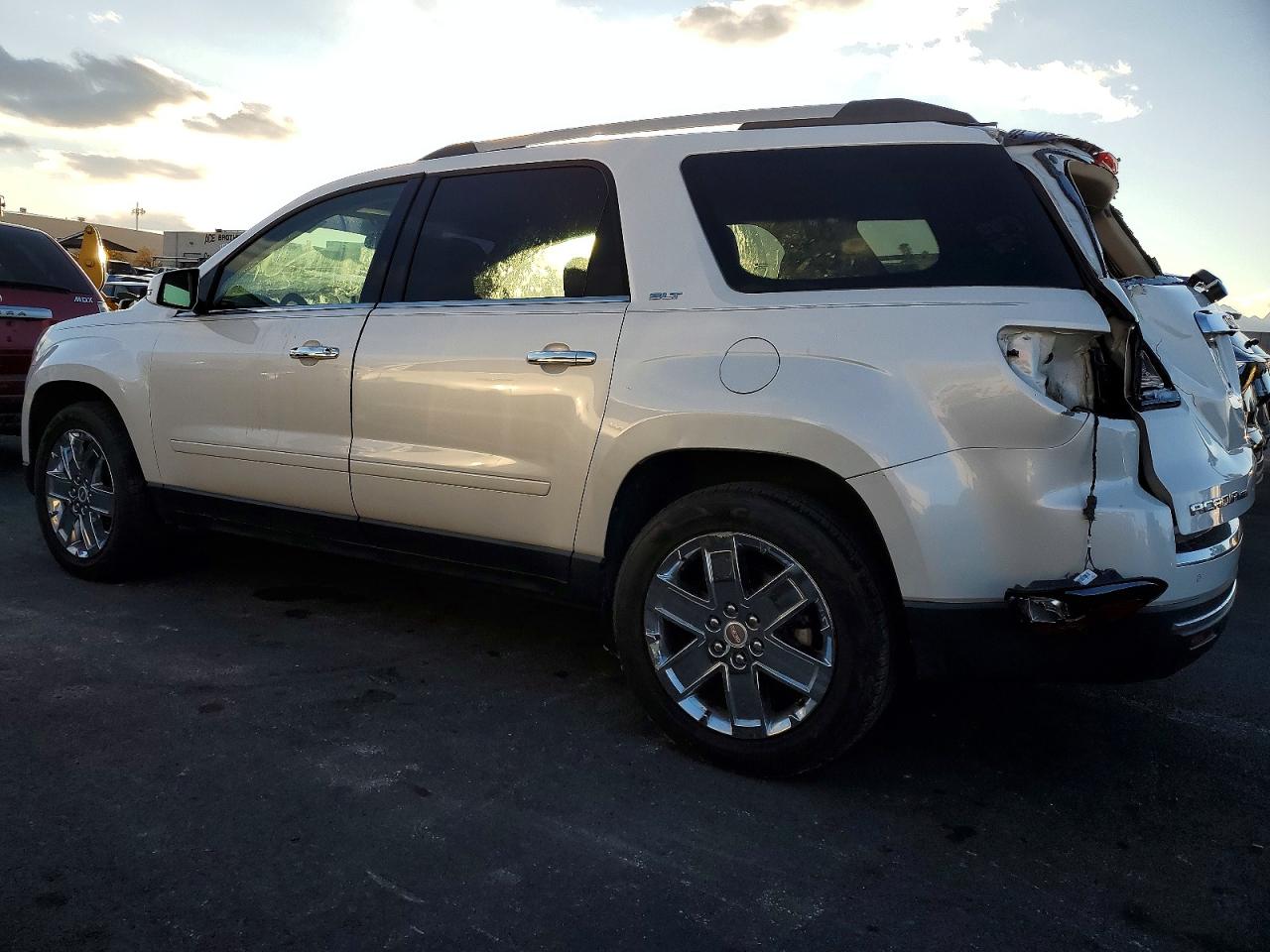 2017 GMC ACADIA LIMITED SLT-2 photo 2