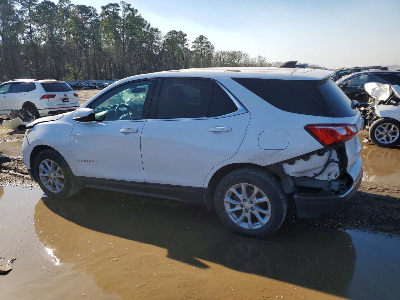2019 CHEVROLET EQUINOX LT photo 2