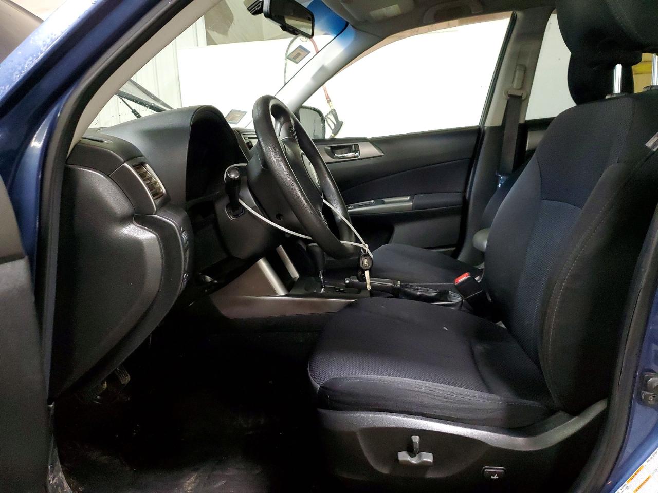 2011 SUBARU FORESTER 2.5X PREMIUM photo 7