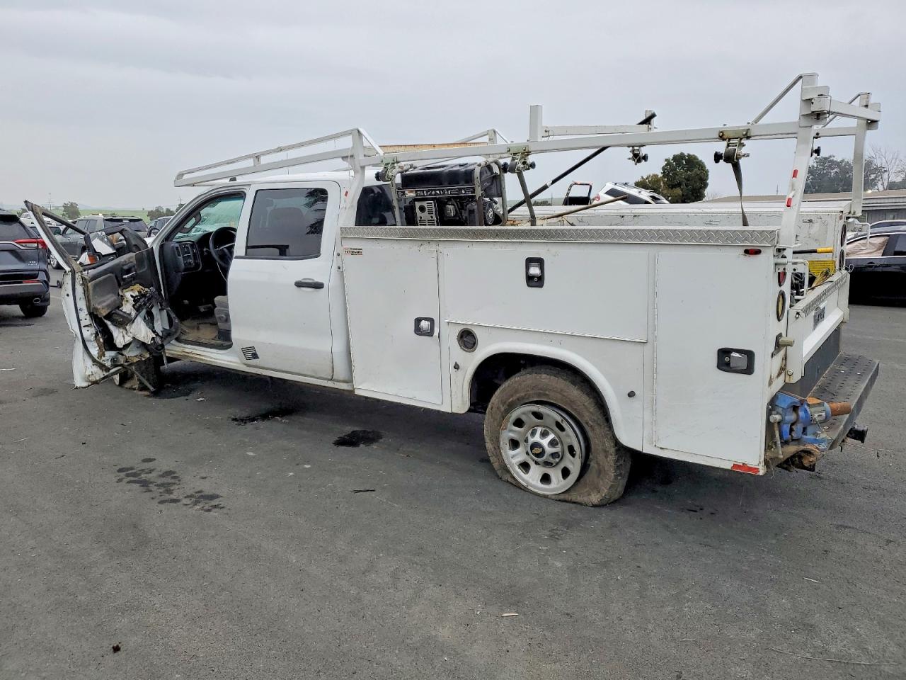 2017 CHEVROLET SILVERADO UTILITY / SERVICE TRUCK photo 2