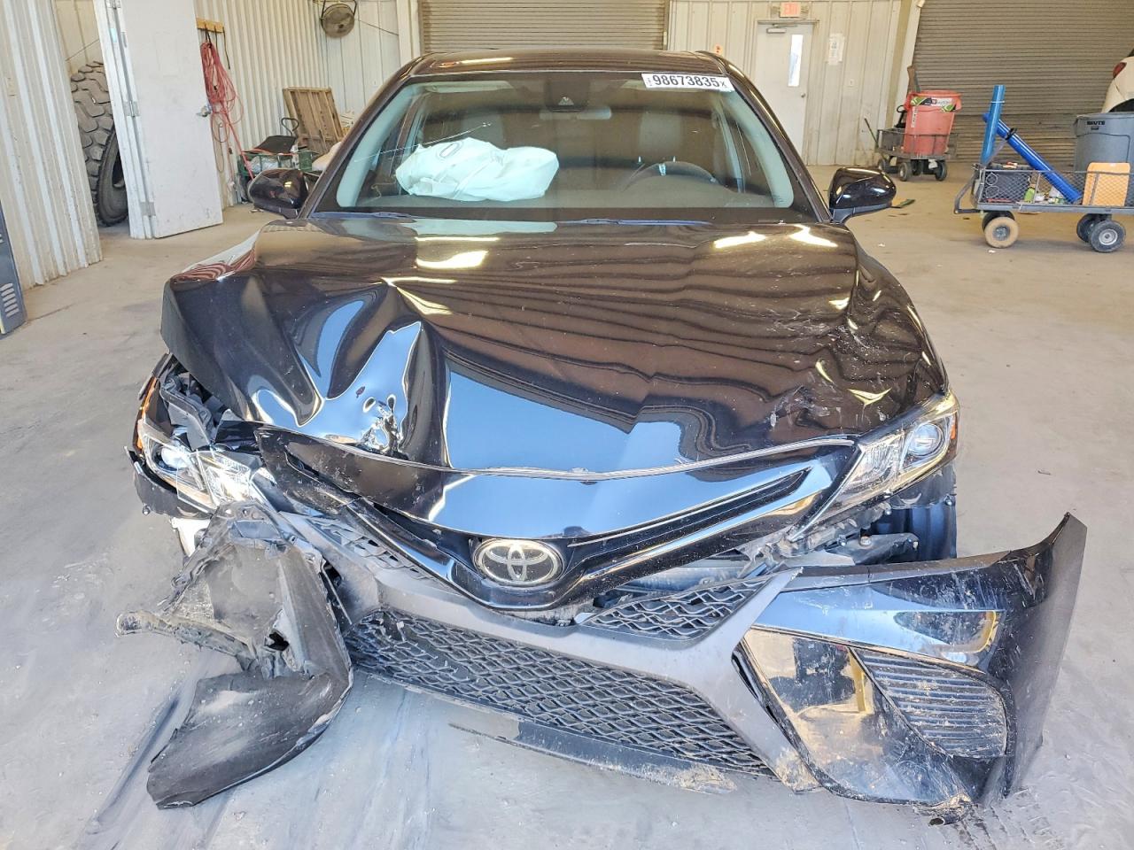 2020 TOYOTA CAMRY SE photo 5