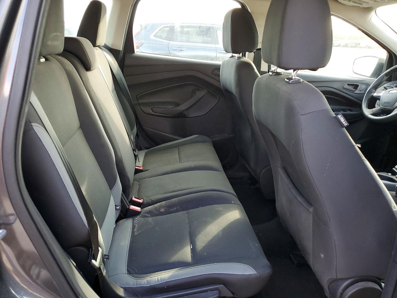2015 FORD ESCAPE S photo 19