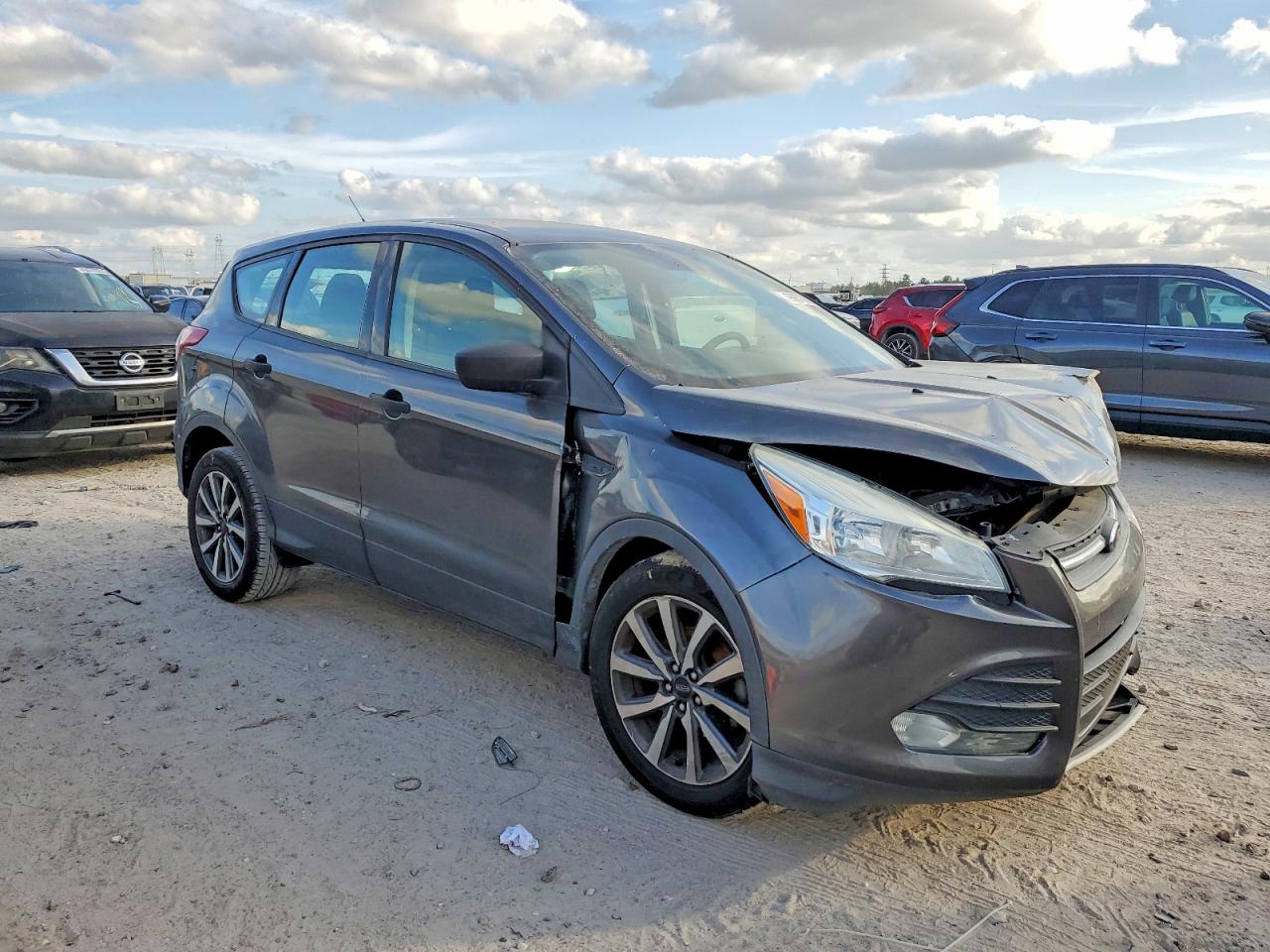 2015 FORD ESCAPE S photo 7