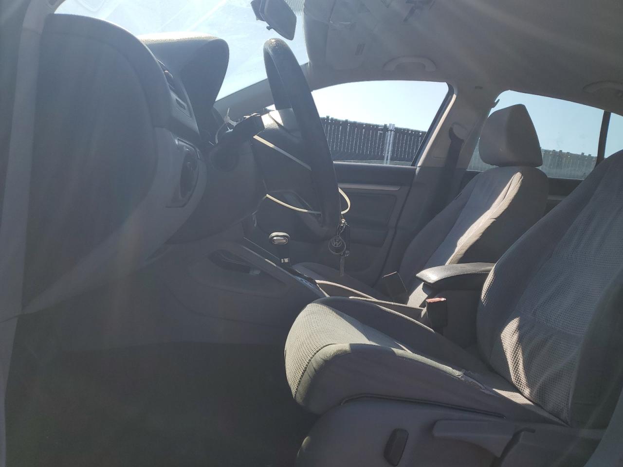 2009 VOLKSWAGEN JETTA S photo 7