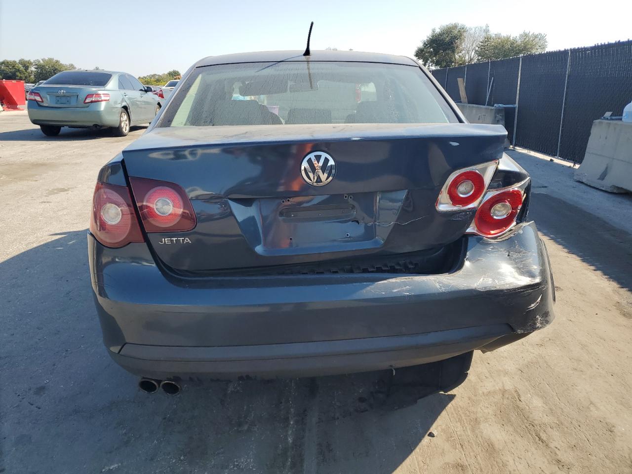 2009 VOLKSWAGEN JETTA S photo 6