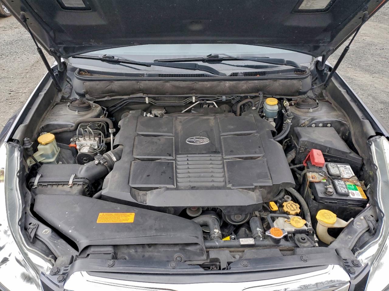 2012 SUBARU OUTBACK 3.6R LIMITED photo 12