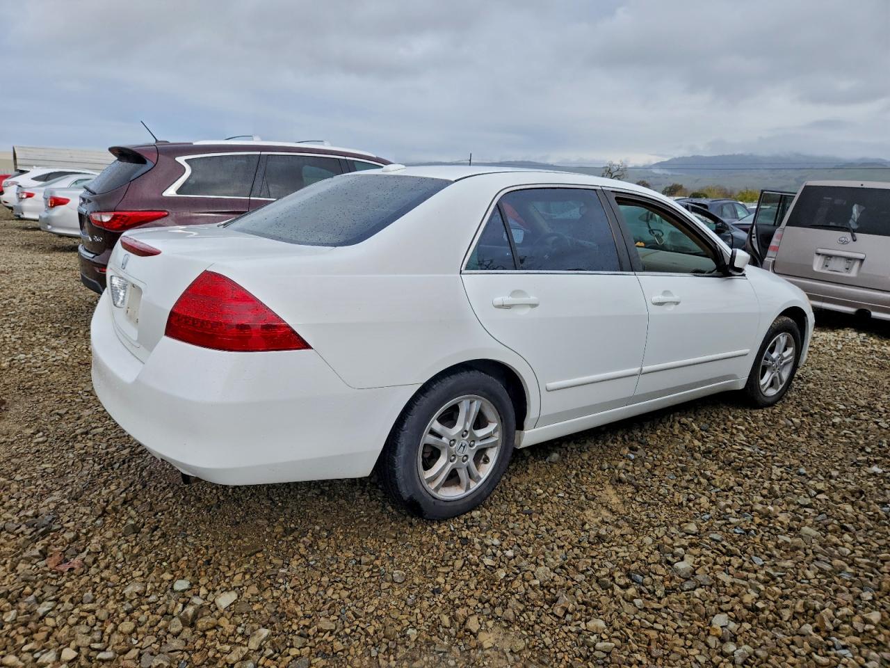 2007 HONDA ACCORD EX photo 3