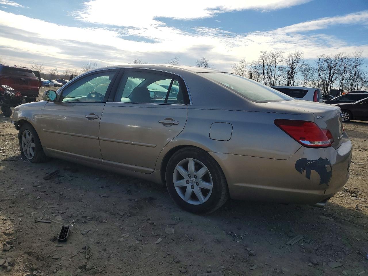 2006 TOYOTA AVALON XL photo 3