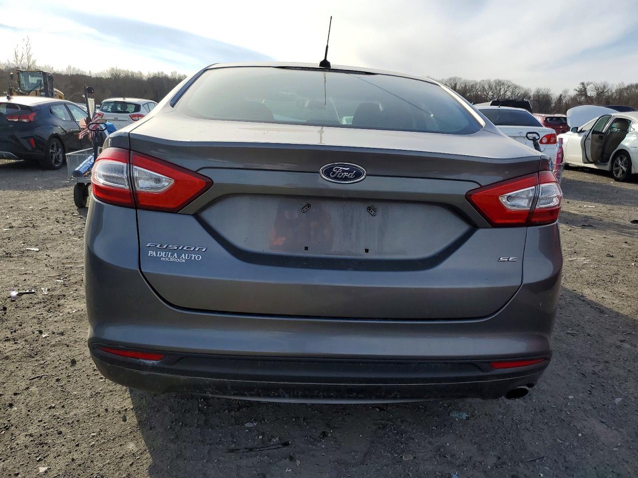 2014 FORD FUSION SE photo 6