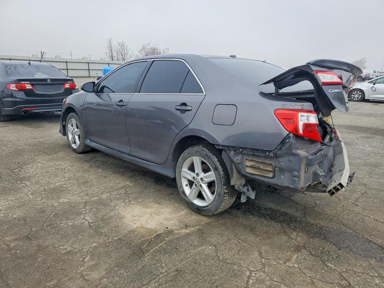 2013 TOYOTA CAMRY L photo 2