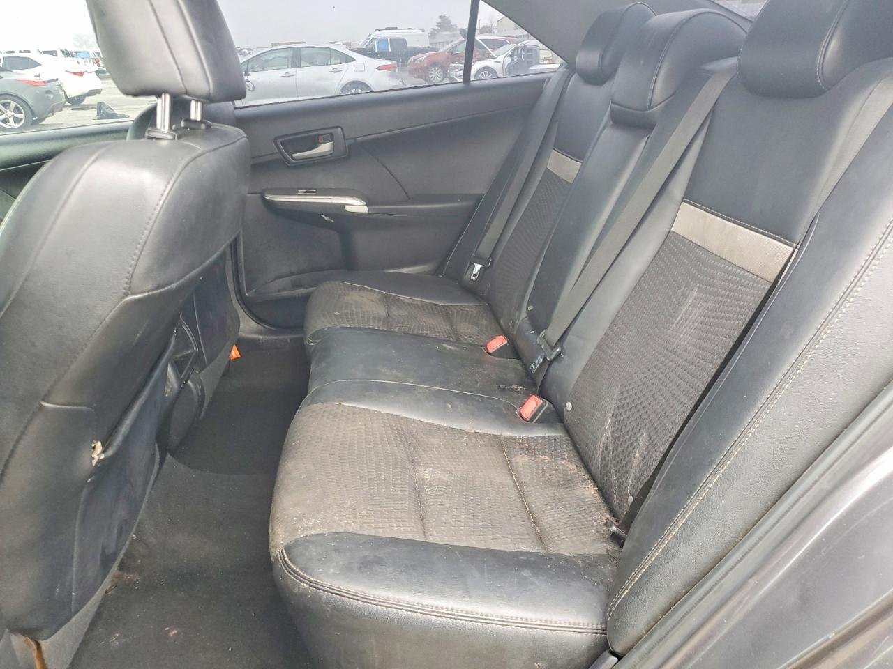2013 TOYOTA CAMRY L photo 10