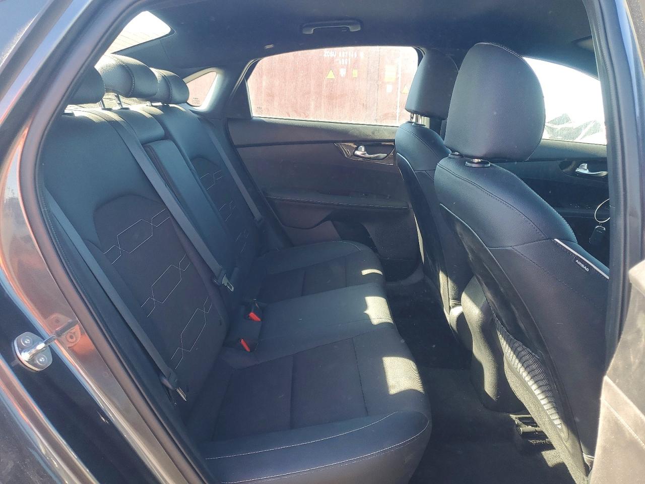 2023 KIA FORTE GT LINE photo 10