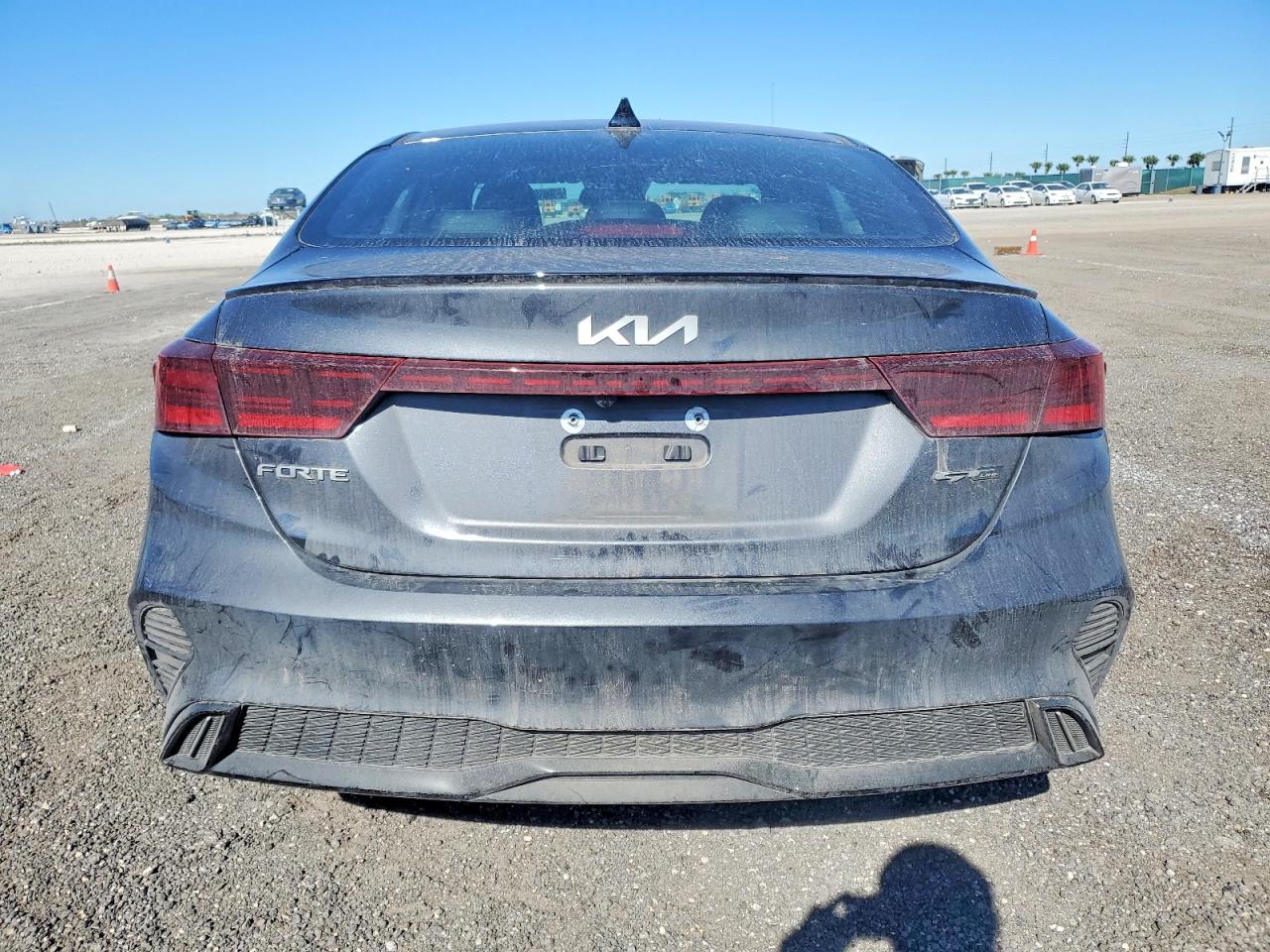 2023 KIA FORTE GT LINE photo 6