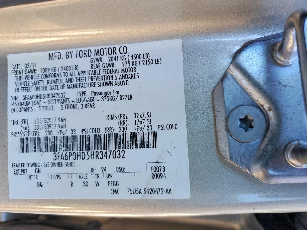 2017 FORD FUSION SE photo 12