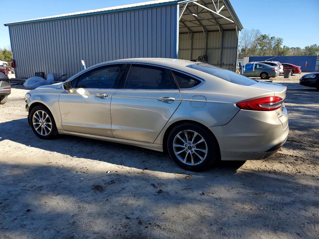 2017 FORD FUSION SE photo 2