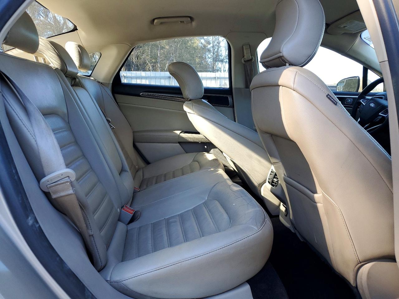 2017 FORD FUSION SE photo 10
