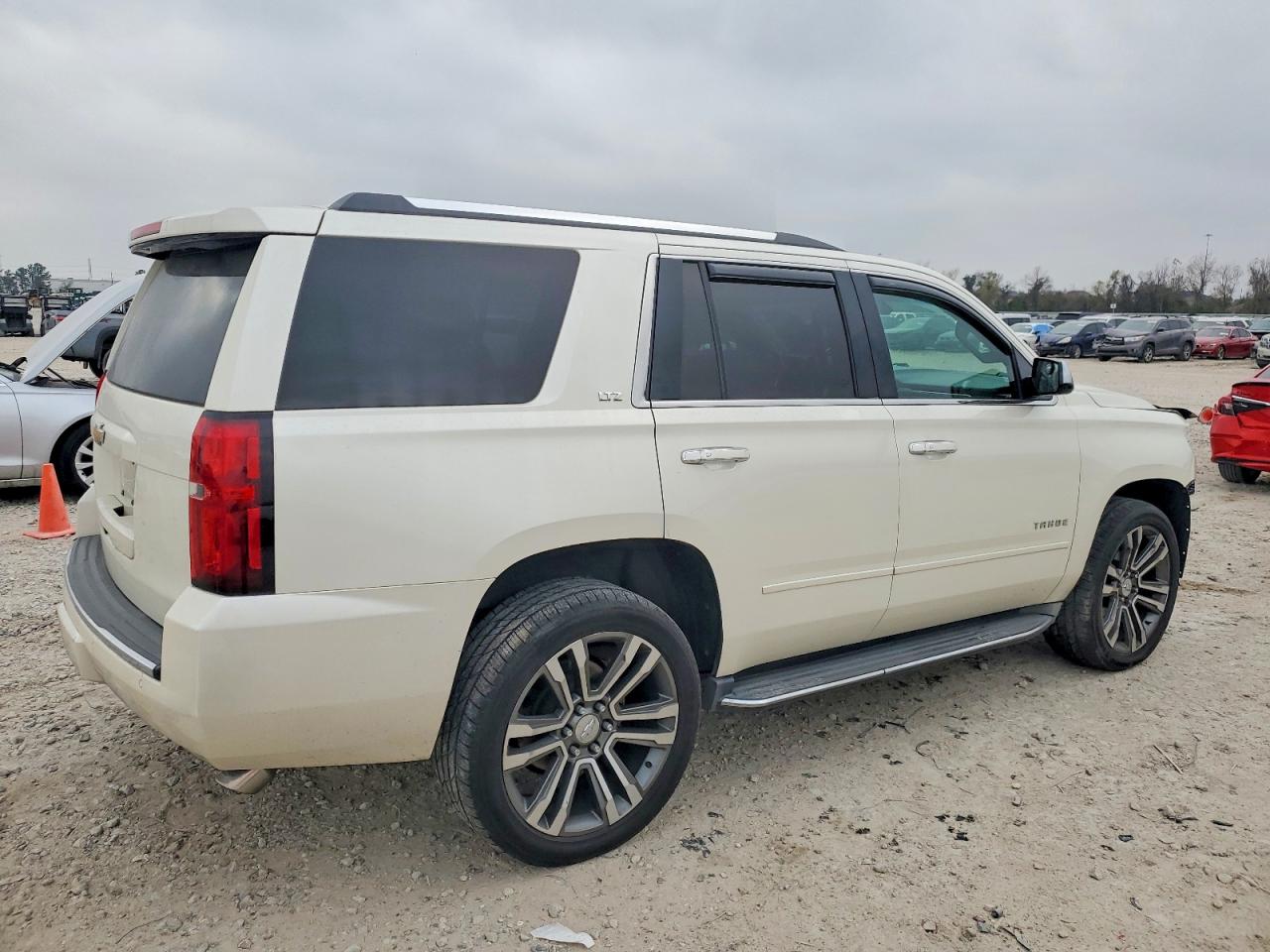 2015 CHEVROLET TAHOE K1500 LTZ photo 3