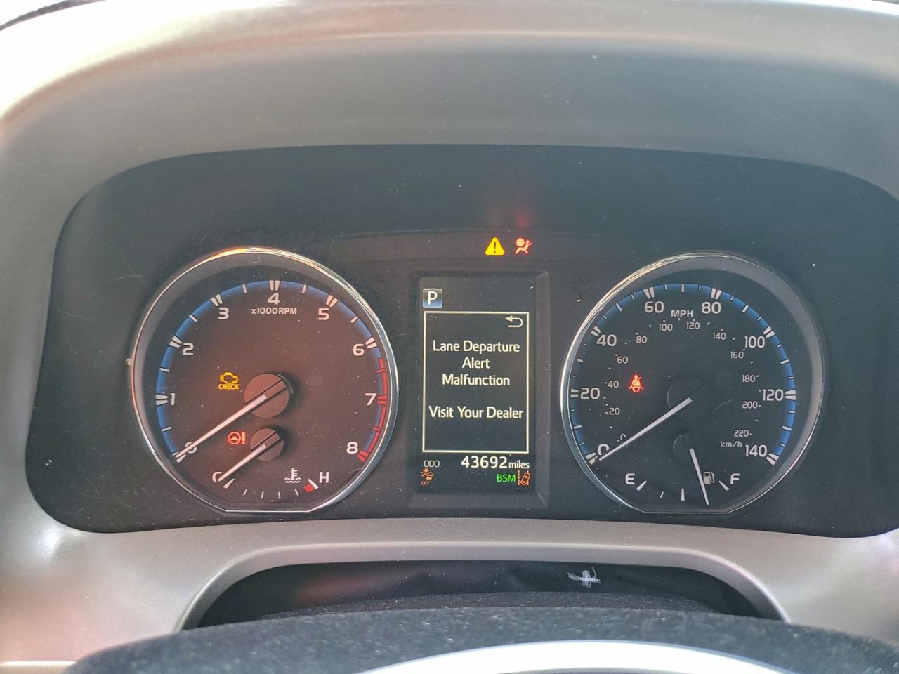 2018 TOYOTA RAV4 LIMITED photo 9
