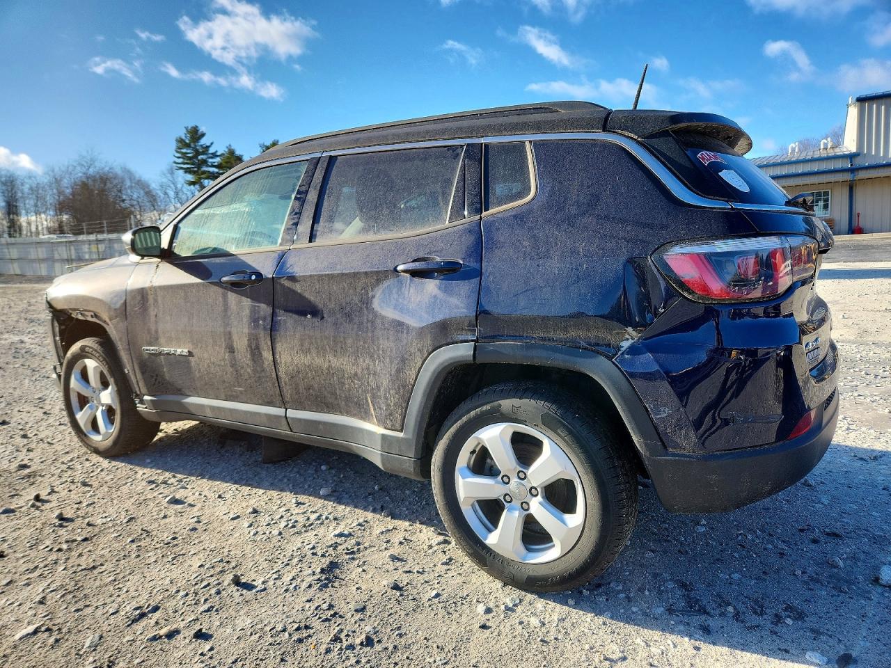 2018 JEEP COMPASS LATITUDE photo 2