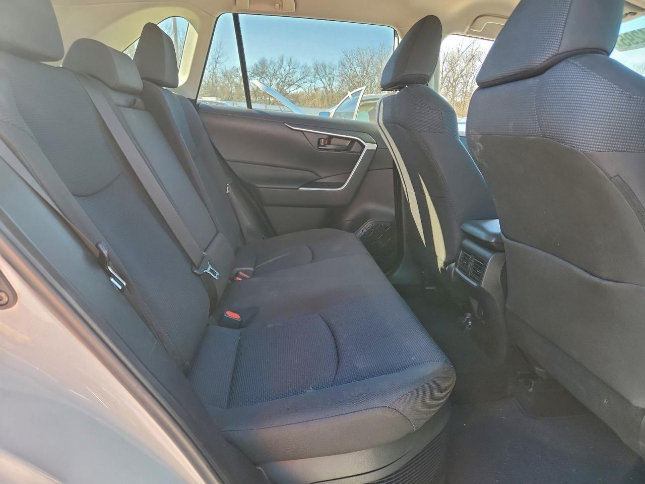 2025 TOYOTA RAV4 LE photo 10