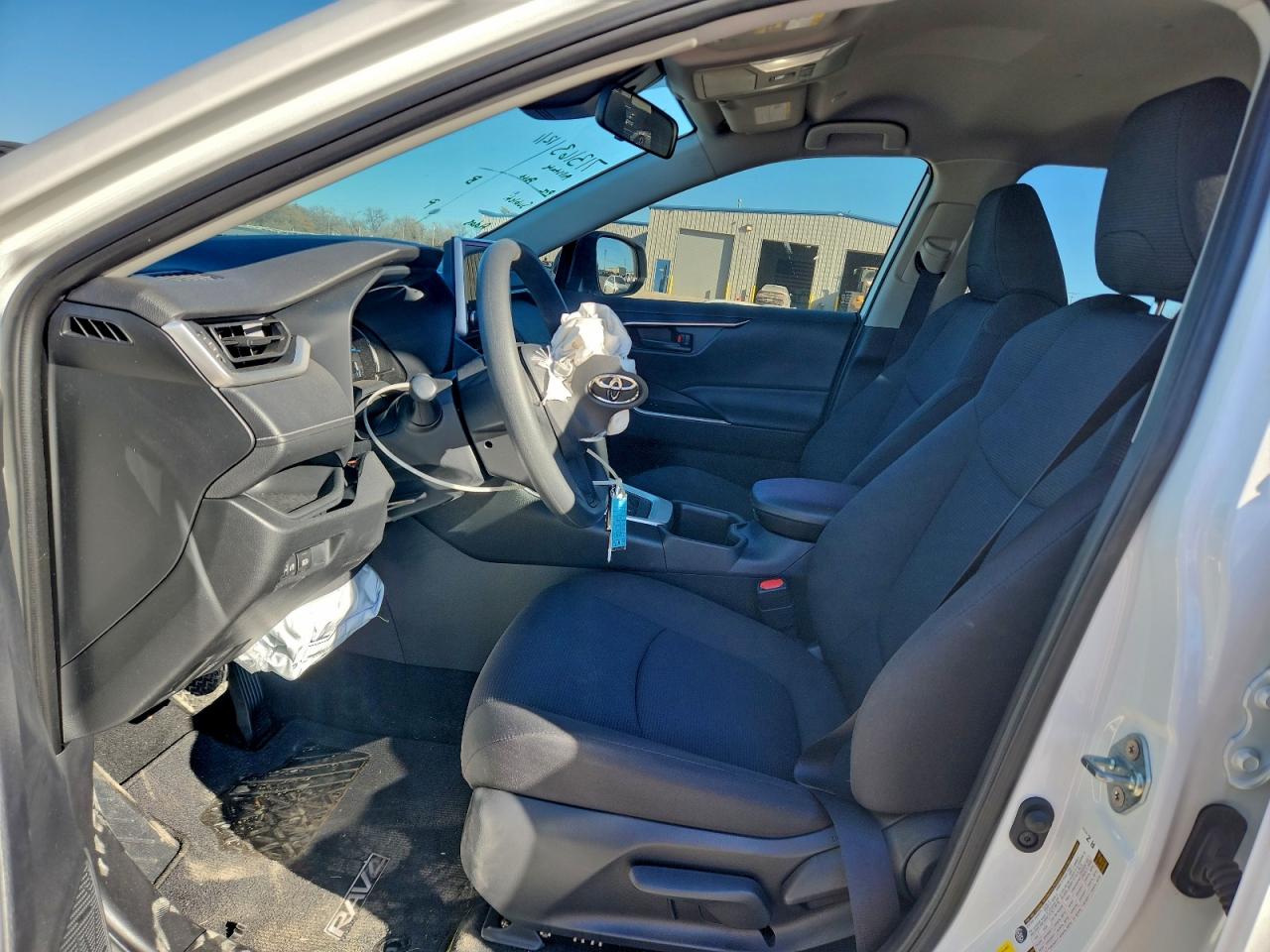 2025 TOYOTA RAV4 LE photo 7