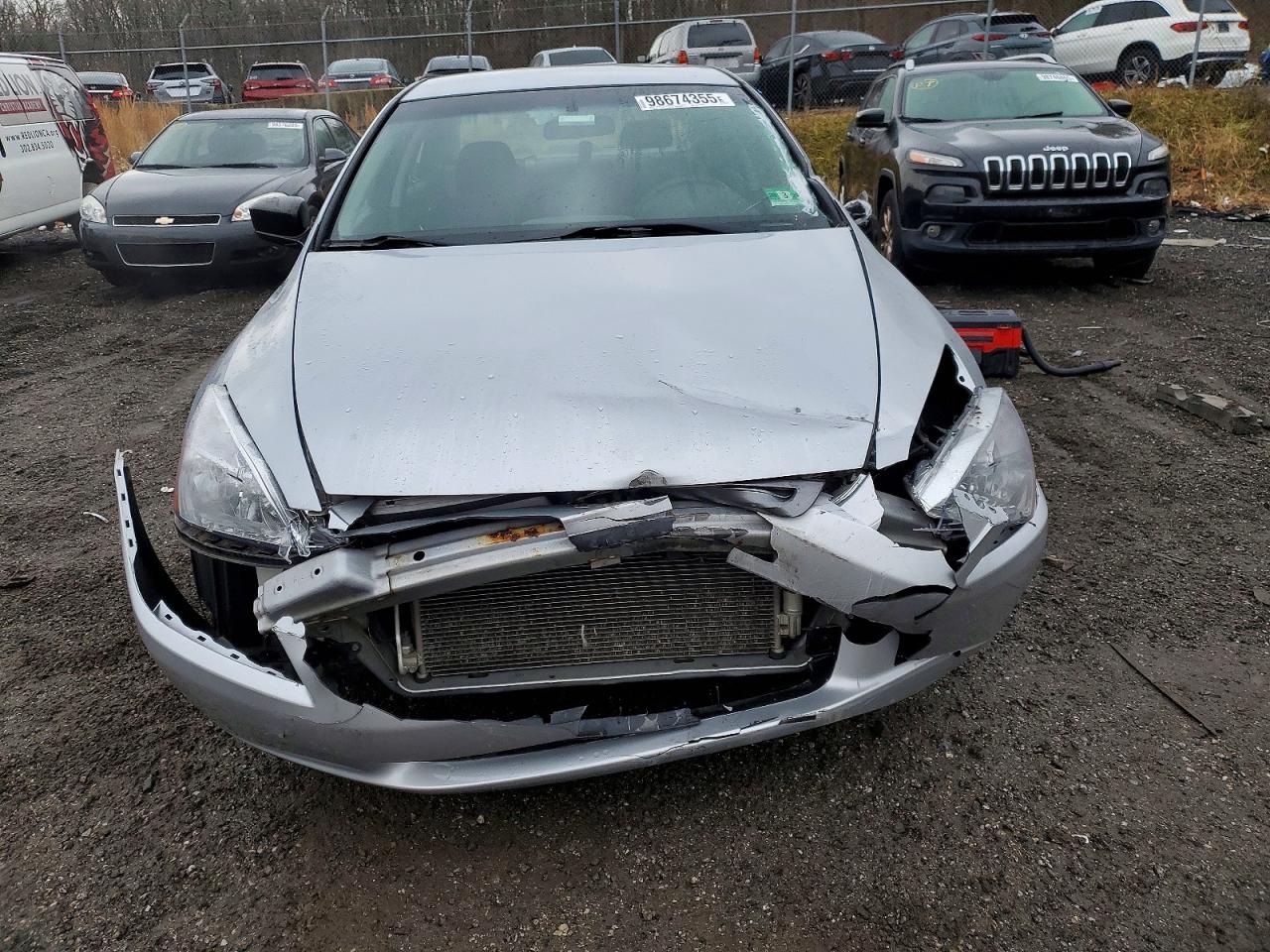 2005 HONDA ACCORD DX photo 13