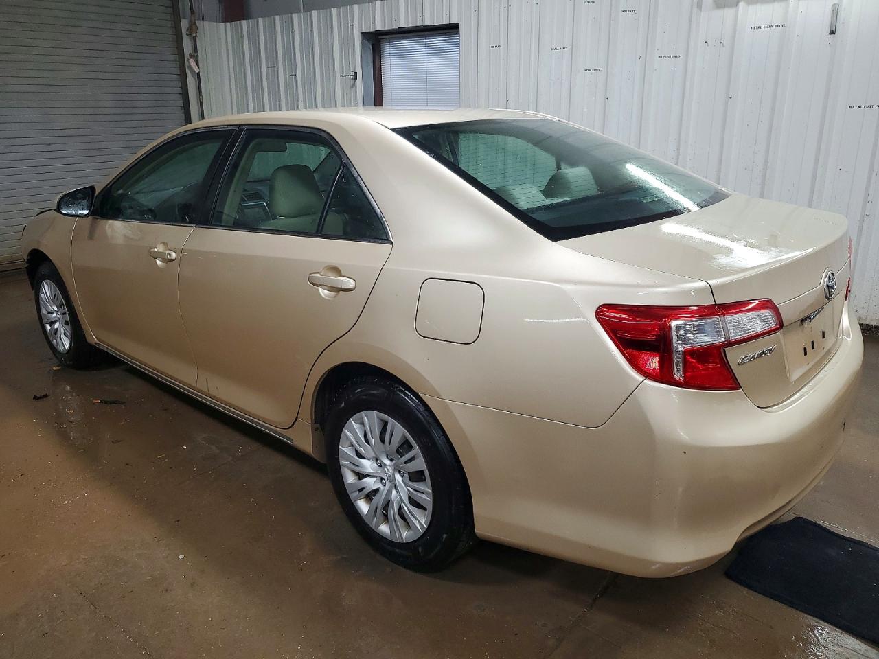 2012 TOYOTA CAMRY BASE photo 2