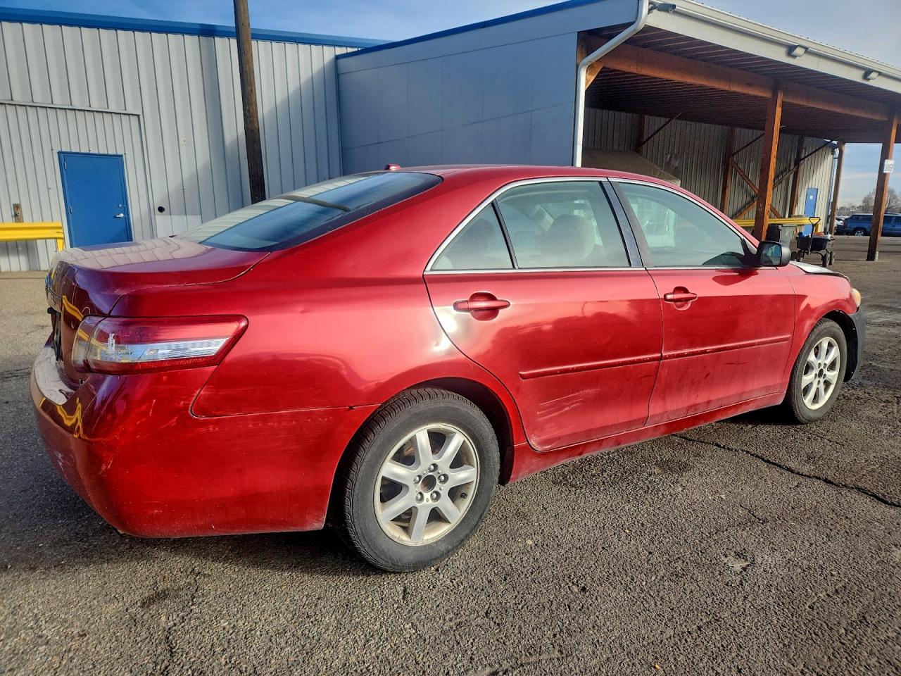 2011 TOYOTA CAMRY BASE photo 3