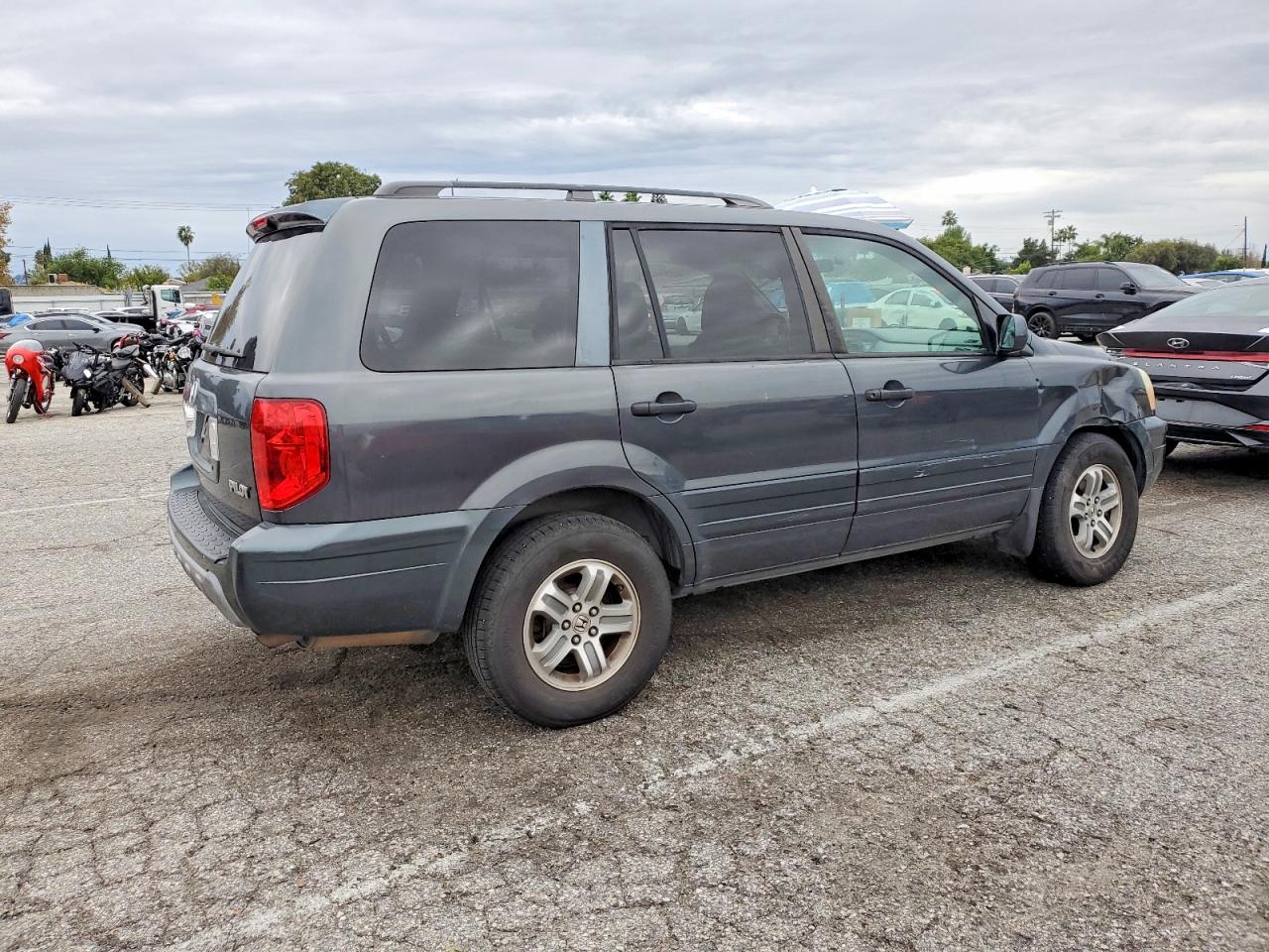 2005 HONDA PILOT EXL photo 3