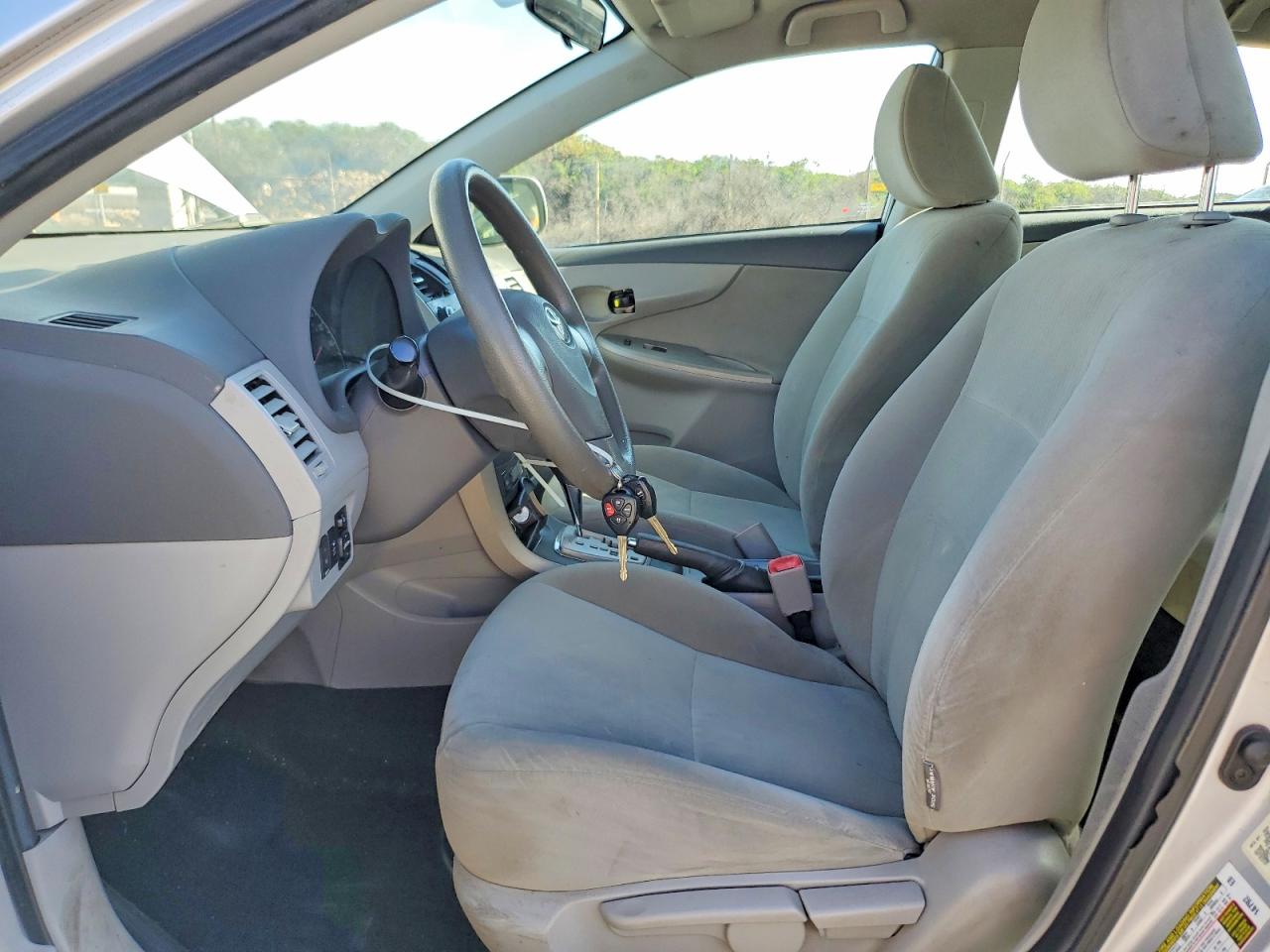2010 TOYOTA COROLLA BASE photo 7