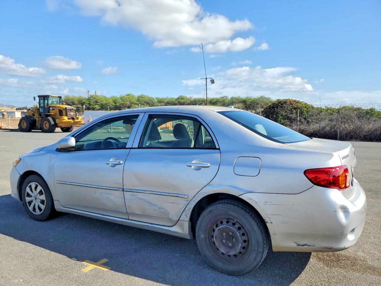 2010 TOYOTA COROLLA BASE photo 2