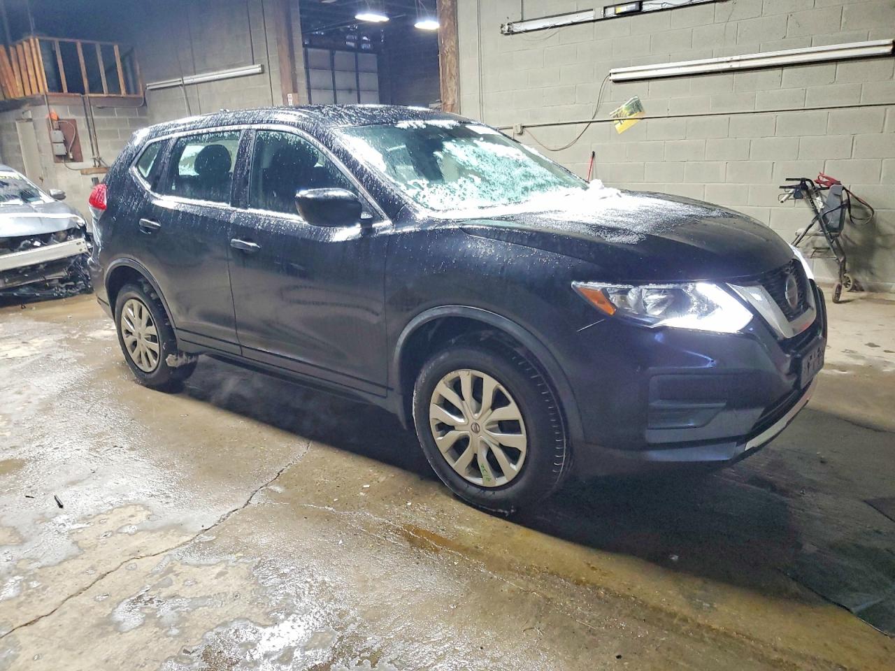 2018 NISSAN ROGUE S photo 4
