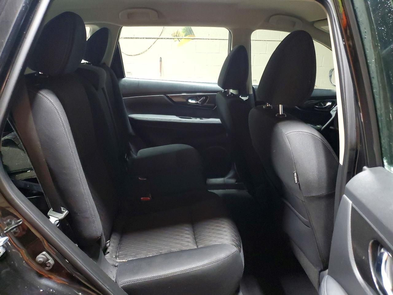 2018 NISSAN ROGUE S photo 11