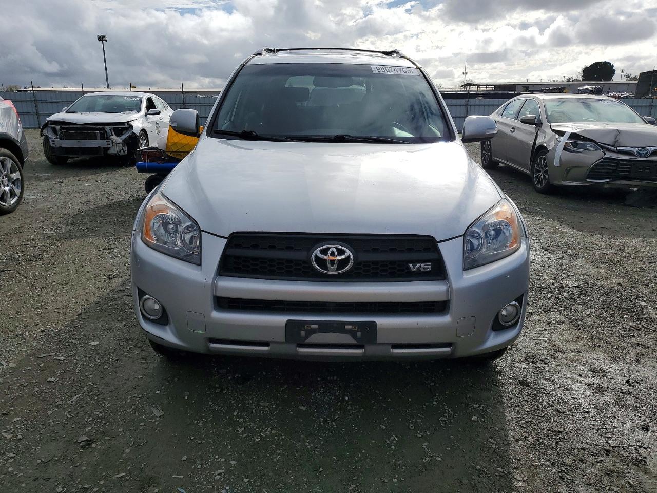 2011 TOYOTA RAV4 SPORT photo 5