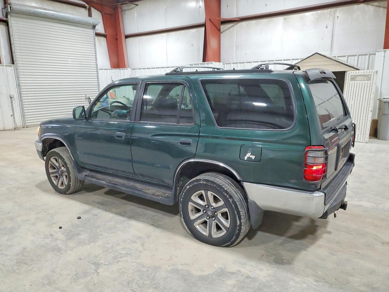 1999 TOYOTA 4RUNNER SR5 photo 2