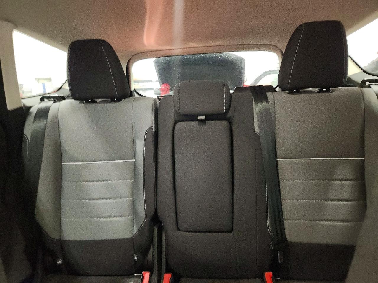 2015 FORD ESCAPE SE photo 10