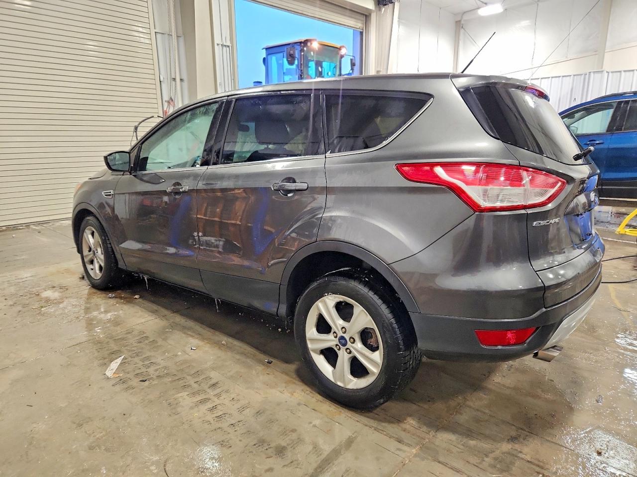 2015 FORD ESCAPE SE photo 2