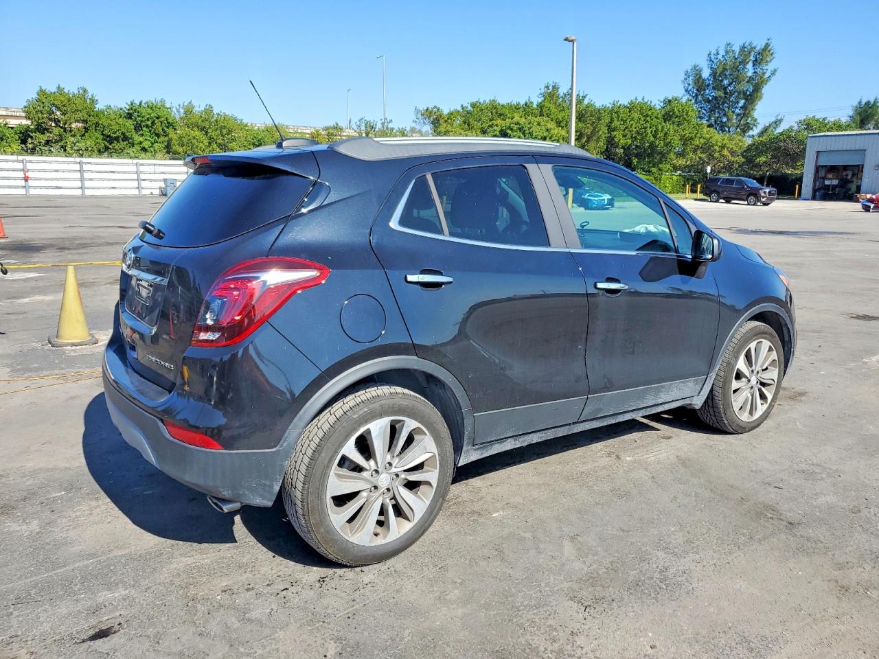 2020 BUICK ENCORE PREFERRED photo 3