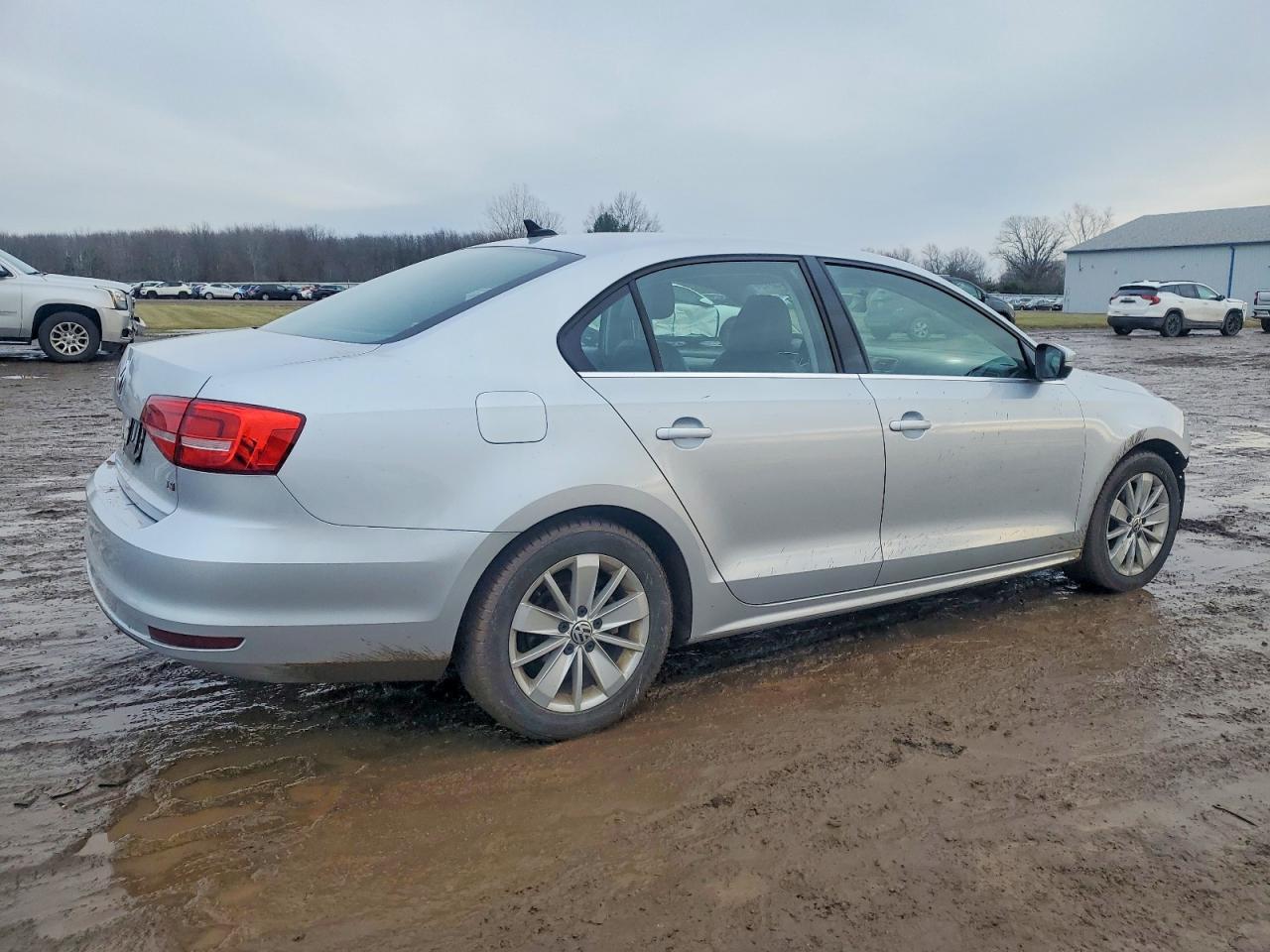 2015 VOLKSWAGEN JETTA SE photo 3