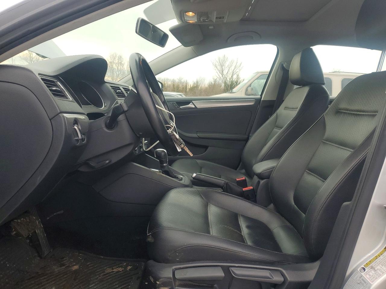 2015 VOLKSWAGEN JETTA SE photo 7