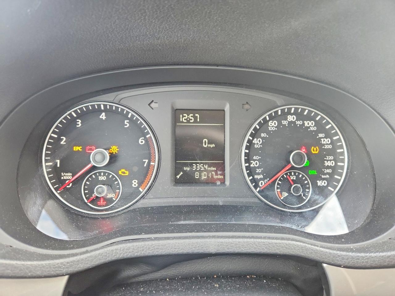 2015 VOLKSWAGEN PASSAT photo 9