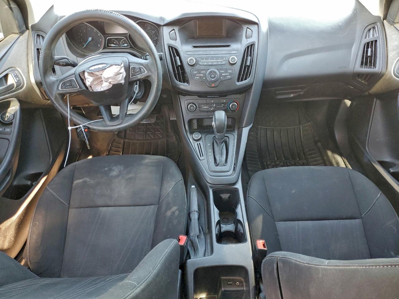 2015 FORD FOCUS S photo 8